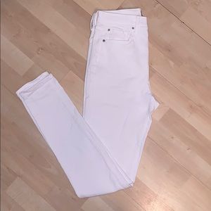 Super high waisted jeans